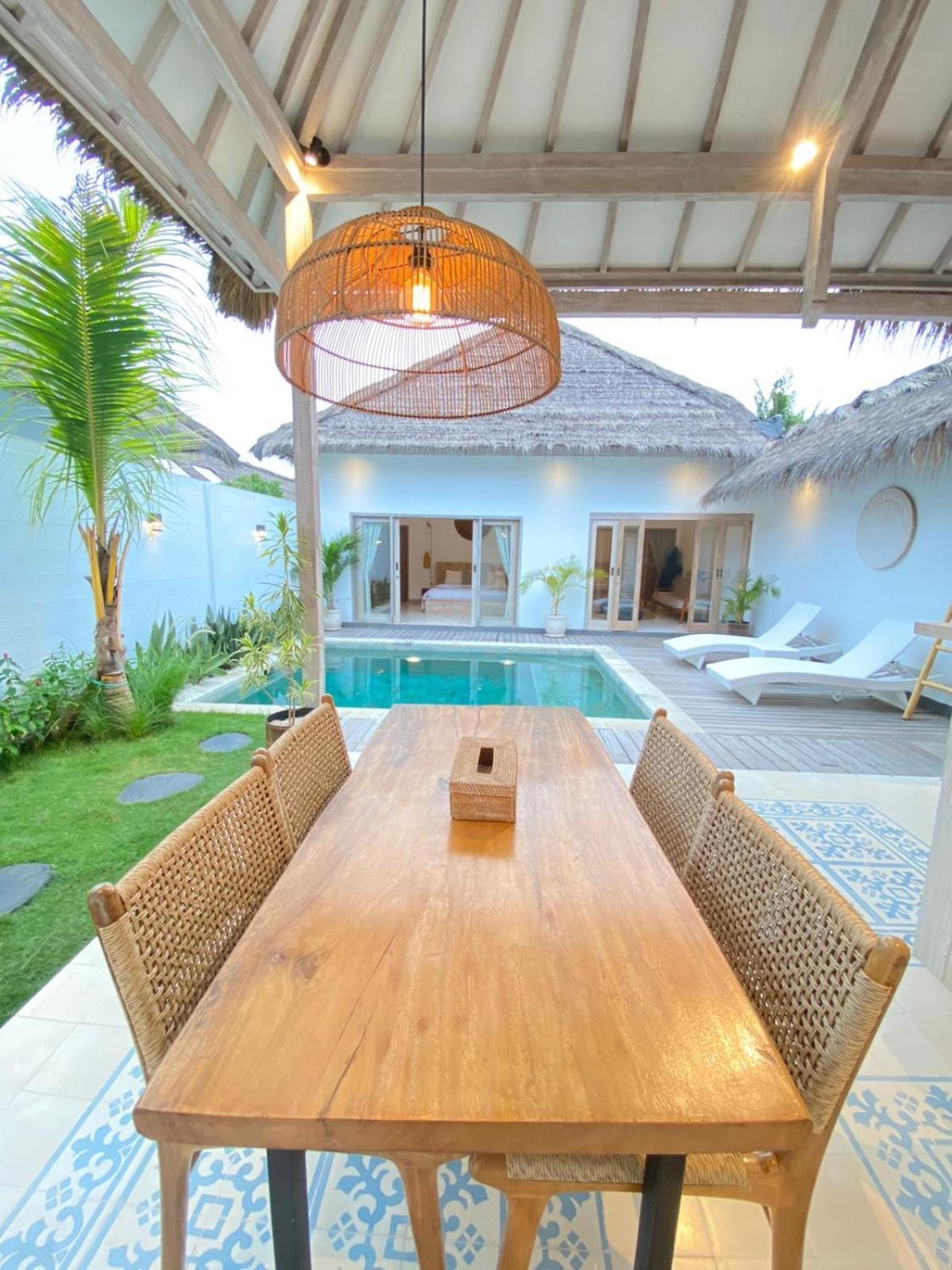 Mimpi Villa - กิลิไอร์ ภายนอก รูปภาพ