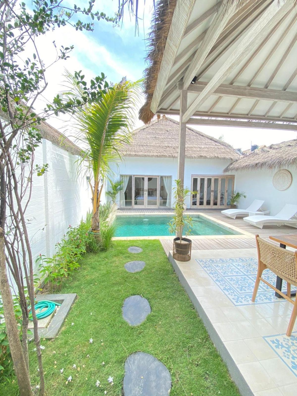 Mimpi Villa - กิลิไอร์ ภายนอก รูปภาพ