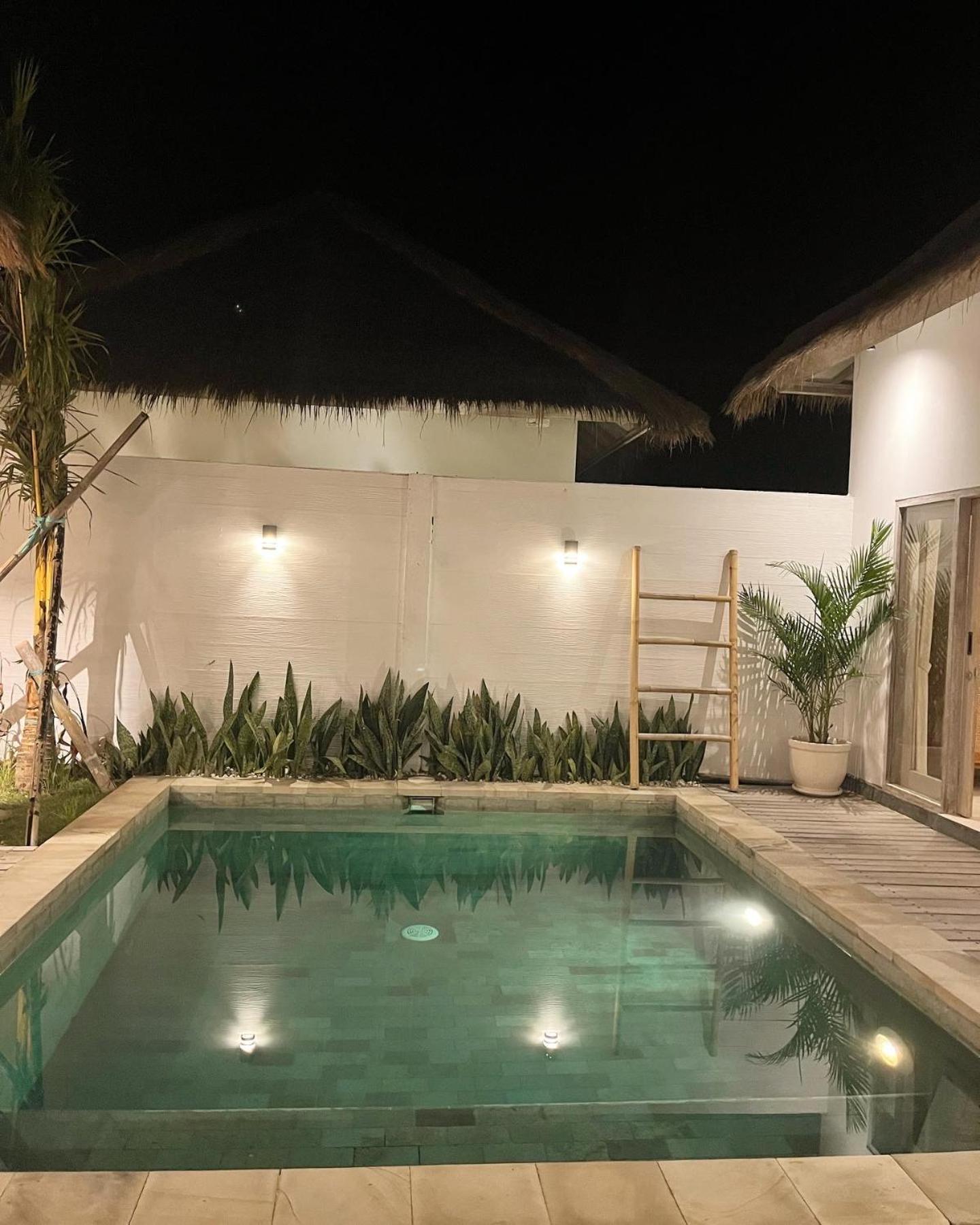 Mimpi Villa - กิลิไอร์ ภายนอก รูปภาพ